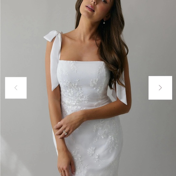Park & Fifth Dresses & Skirts - Park & Fifth Tanner White Sheath Mini Dress